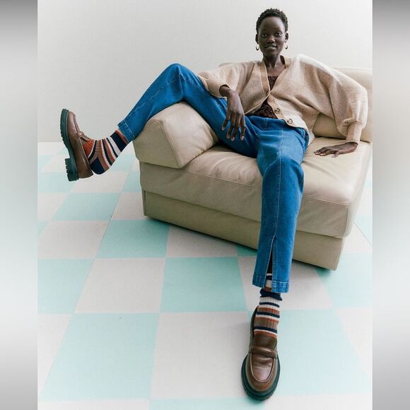 Madewell The Perfect Vintage Jean in Medium Indigo Wash: Seamed Edition 32 - Picture 3 of 16